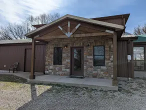 Peaceful Retreat - Near Hiking & OU! - Image 2