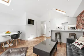 Hidden Gem in Zone 1 Westminster – Sleeps 5 - Image 2