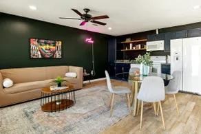 A beautiful 3 bedroom with a yard in NOLA! - Image 2