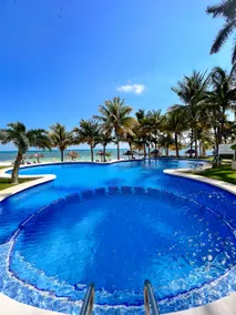 Lovely 2 bedroom with pool great view of ocean - Image 3