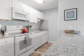 King Bed & Water view! No stairs & 5 min to beach! - Image 4