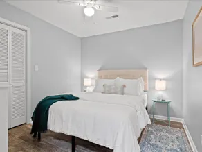 King Bed & Water view! No stairs & 5 min to beach! - Image 5