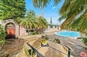 Spacious Central Gem | Pool | Arcade - Image 2