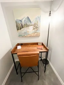 Cutesy Cozy Casa 2 BR Basement Apt. w/hot tub - Image 4