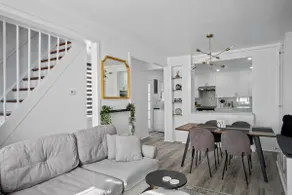 Beautiful 3-Bedroom House | Centretown | 2 Parking - Image 4