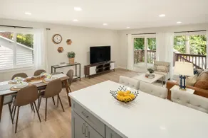 Remodeled Bellevue Family home w AC close to every - Image 5