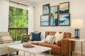 Remodeled Bellevue Family home w AC close to every - Image 2