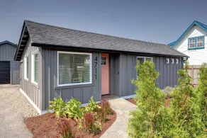 Classic Coastal Home | Modern Amenities & Style - Image 3