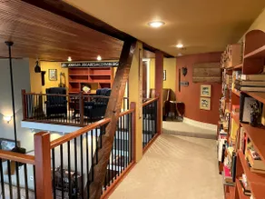 Historic 4 Bedroom, Downtown Loft Sleeps up to 6 - Image 5