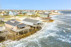 Waterfront...Breathtaking View...Great Fishing...Beautiful Home!!! - Image 3