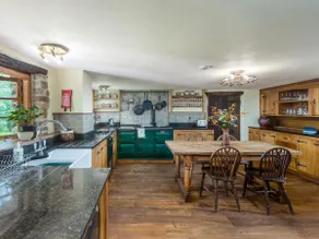 Hay Meadow Farm, Cosy Thatched Holiday Cottage - Image 3
