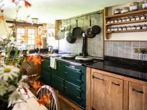 Hay Meadow Farm, Cosy Thatched Holiday Cottage - Image 4