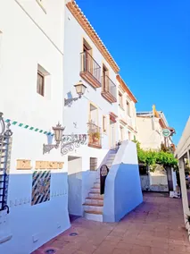 A charming fisherman's house facing the port - Image 4