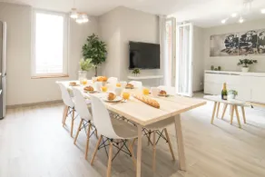 Beautiful Duplex with Republic near Michelin Stadium - Image 5