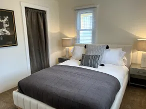 H2O Bungalow C - Image 5