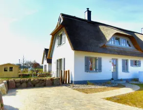 Your home in the thatched cottage Goldmarie in Zierow - Image 5
