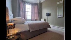 Beautiful City Centre Apartment Close to Minster - Image 4