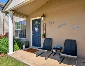 Central Frisco Townhouse | Walk to Cafes & Bars - Image 2