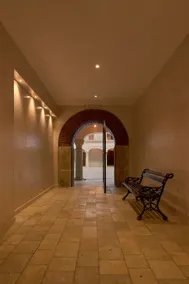 King Suite Centric Location| Free mini bar - Image 3