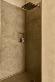 King Suite Centric Location| Free mini bar - Image 4