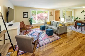 Tranquil Garden Home in College Hill - Image 4