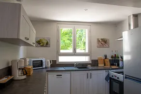 Number 7 Quiet and spacious independent house - Image 3