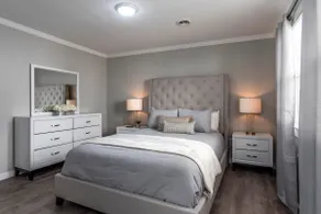 Newly remodeled! 1 Block to Beach +Free WiFi - Image 2