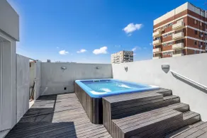 Great flat w/private terrace. Also pool and bbq - Image 3