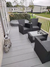 Luxury Caravan 3 Bedroom 8 berth With Hot-tub guests 6 and above require a bond - Image 2
