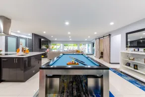 Arena Luxe Villa • Gym | Cinema | Terrace - Image 3