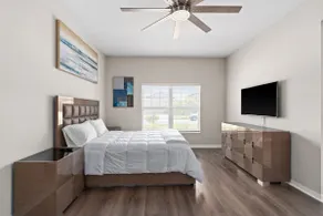 Spacious 4BR/2BA Riverview Home • Fast WiFi - Image 2