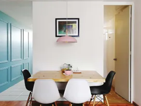 Mid-Century Apartment in a Gated Community - Image 4