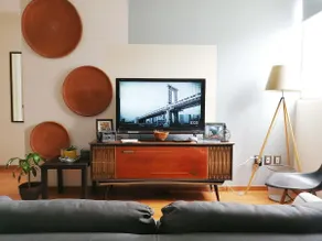 Mid-Century Apartment in a Gated Community - Image 2