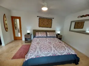 Lovers lair with pool - Image 5