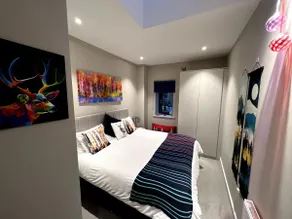 RiverVistaRetreat: Luxury Apt w/Views, Parking&Spa - Image 5