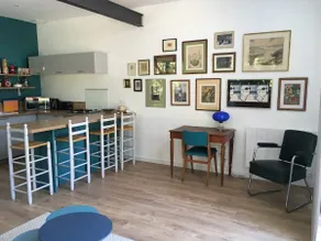 Apartment located in a green setting - Image 5