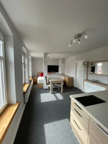21 Modern apartment with a view, free parking - Image 2