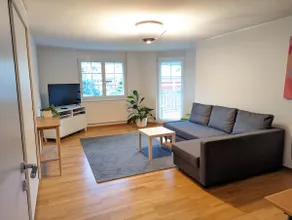 Spacious, rural and close to the airport - Image 4