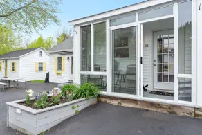 Comfy condo with loft by the beach! - Image 4