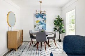 Modern Bungalow Minutes from Downtown Atlanta and Lakewood - Image 2