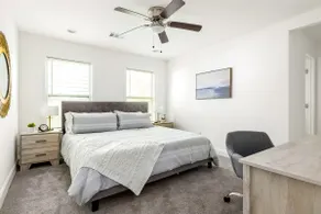 Modern Bungalow Minutes from Downtown Atlanta and Lakewood - Image 3