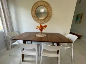 Beautiful 3 bedroom home near beaches and shopping - Image 5