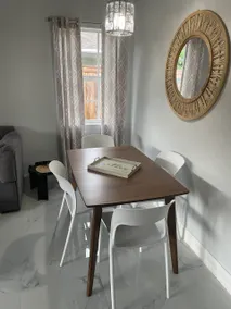 Beautiful 3 bedroom home near beaches and shopping - Image 4