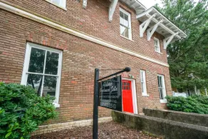 Beautiful Historic Firehouse Suite - Image 3