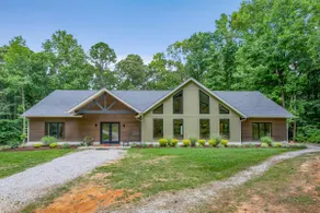 Serenity Over 5 Acres: Historic Triangle Haven - Image 2