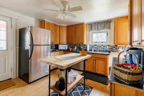 Peaceful, pet friendly and newly remodeled Geneva home - Image 4
