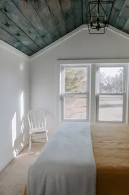Cozy Lawson Cottage walking distance to town/beach - Image 4