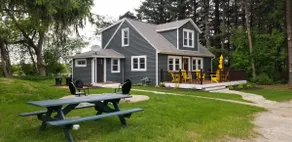 Cozy Lawson Cottage walking distance to town/beach - Image 2