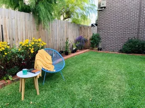 Entire two bedrooms townhouse in Glen Waverley - Image 3