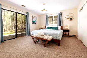 Spacious Family Group Retreat, Fire Pit, Hot Tub - Image 4